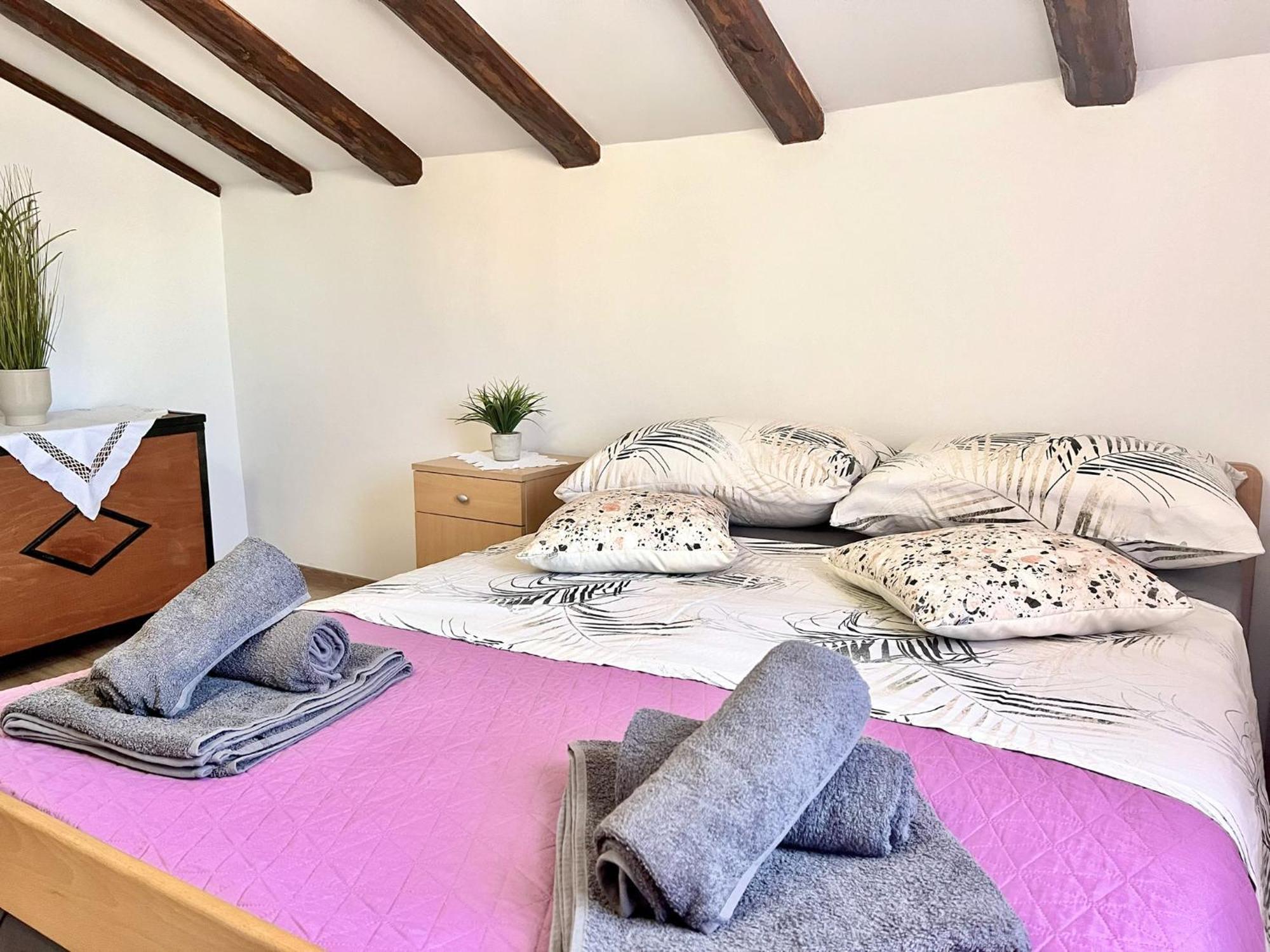 Apartments Ares Rovinj Luaran gambar