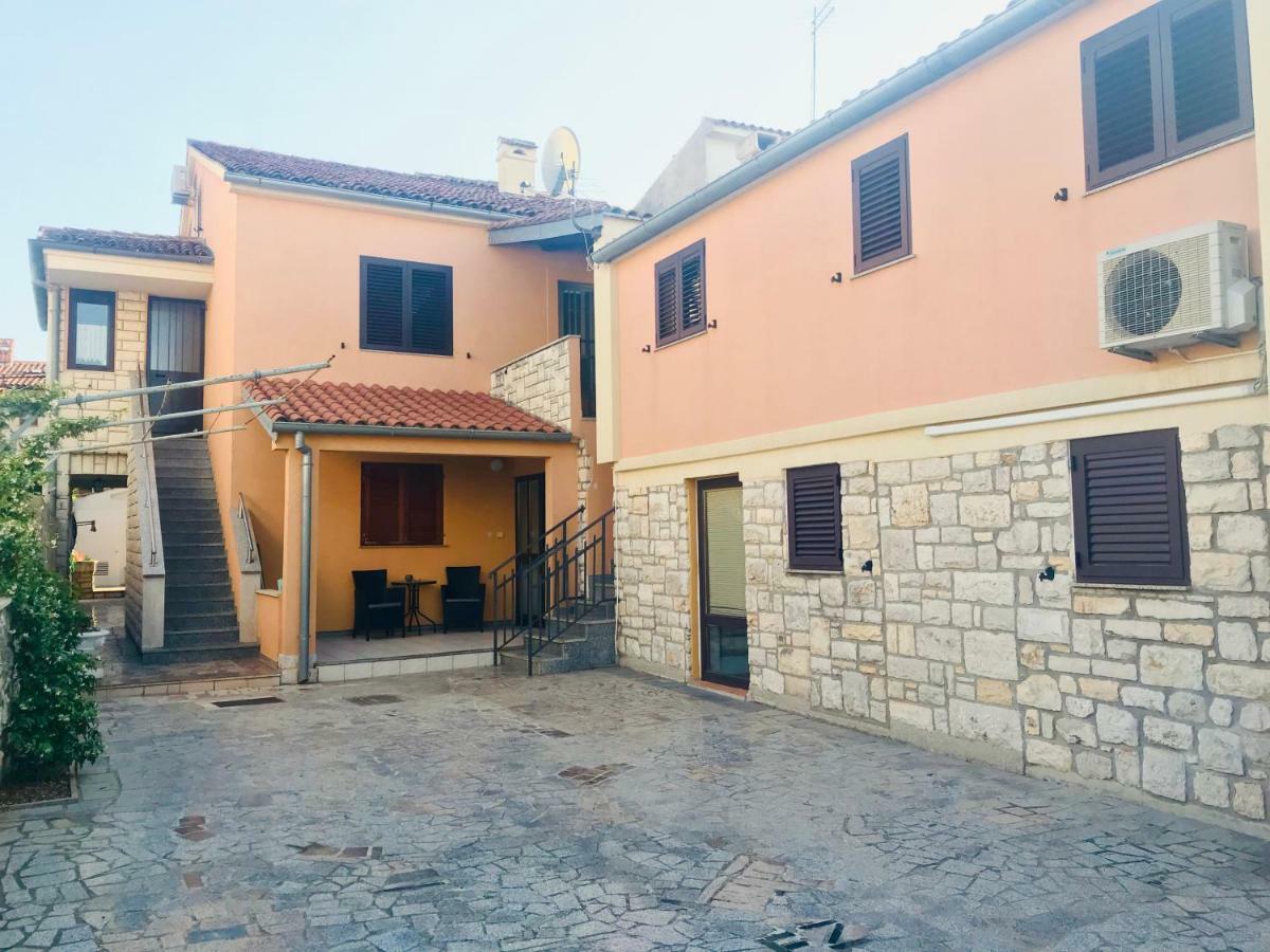 Apartments Ares Rovinj Luaran gambar